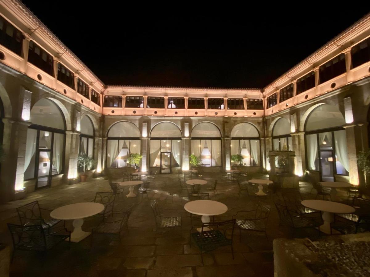Parador De Trujillo Bagian luar foto