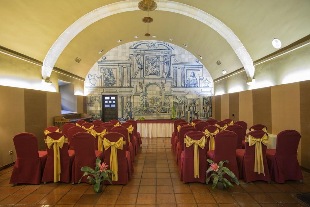 Parador De Trujillo Bagian luar foto