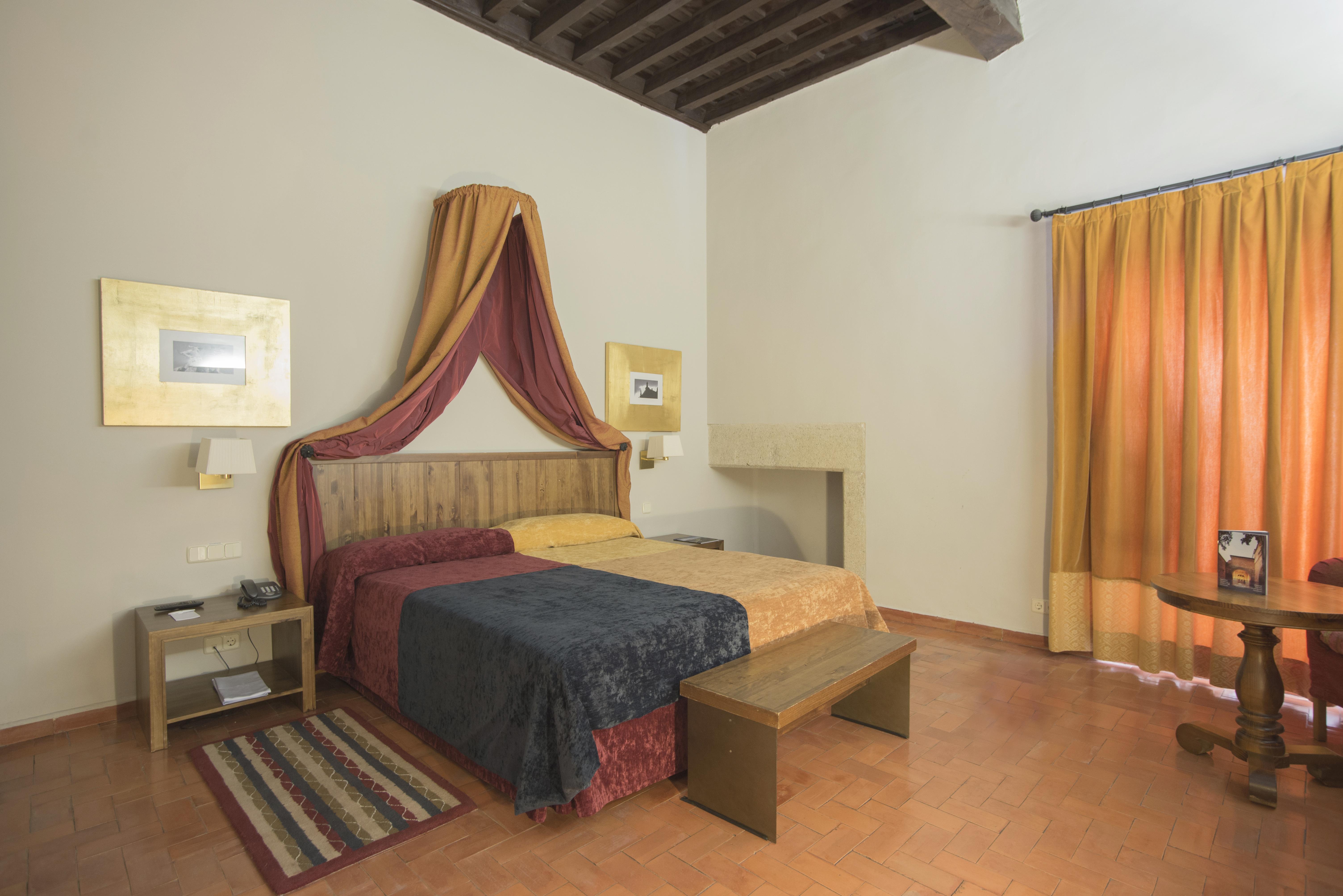 Parador De Trujillo Bagian luar foto